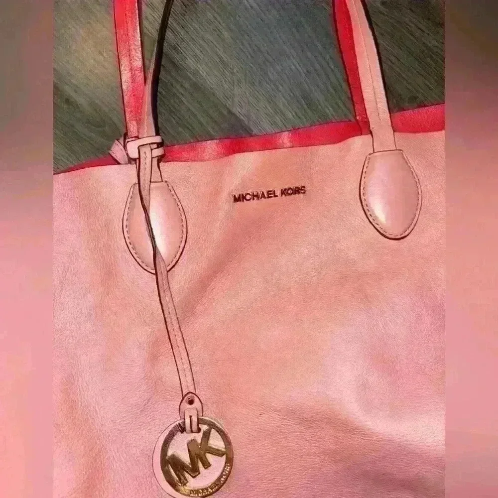 Michael Kors good